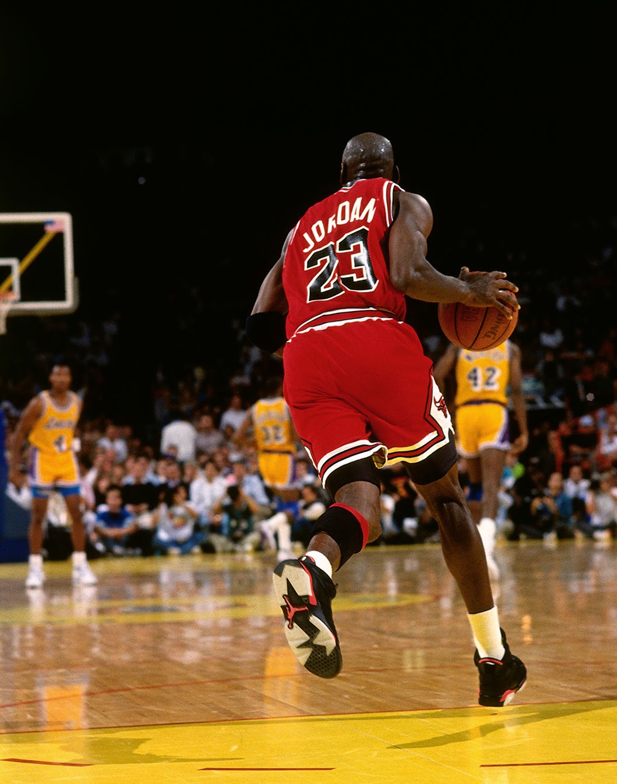 The Six Sneakers Michael Jordan Wore When He Won Each Championship - Air Jordan 6