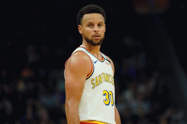 Steph Curry Now 2nd All-Time in 3-Pointers