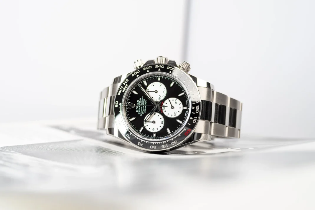 U.S. Imposes 39% Tariff on All Swiss Imports, Threatening Watch Industry